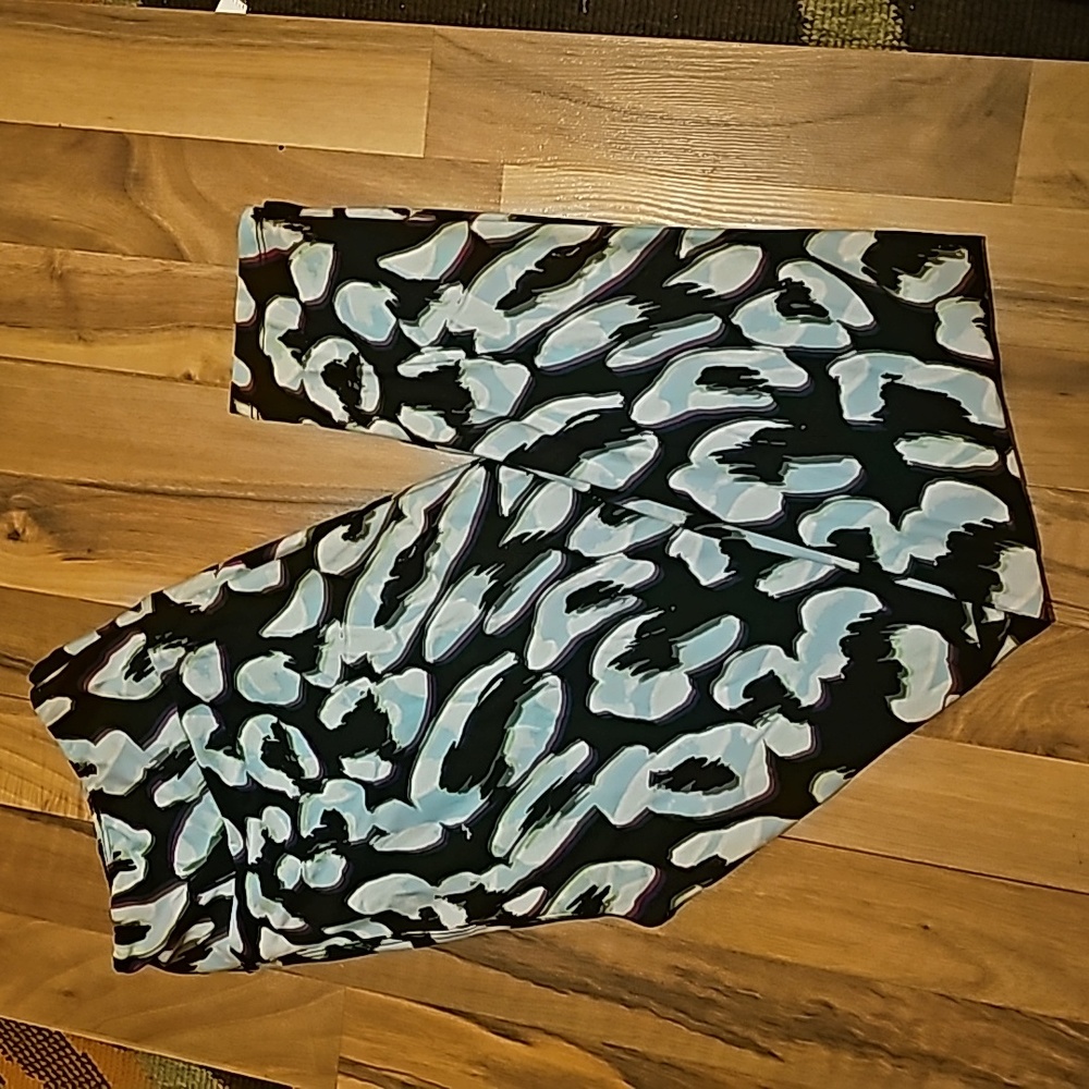 LuLaRoe Leopard Print Leggings Sz TC